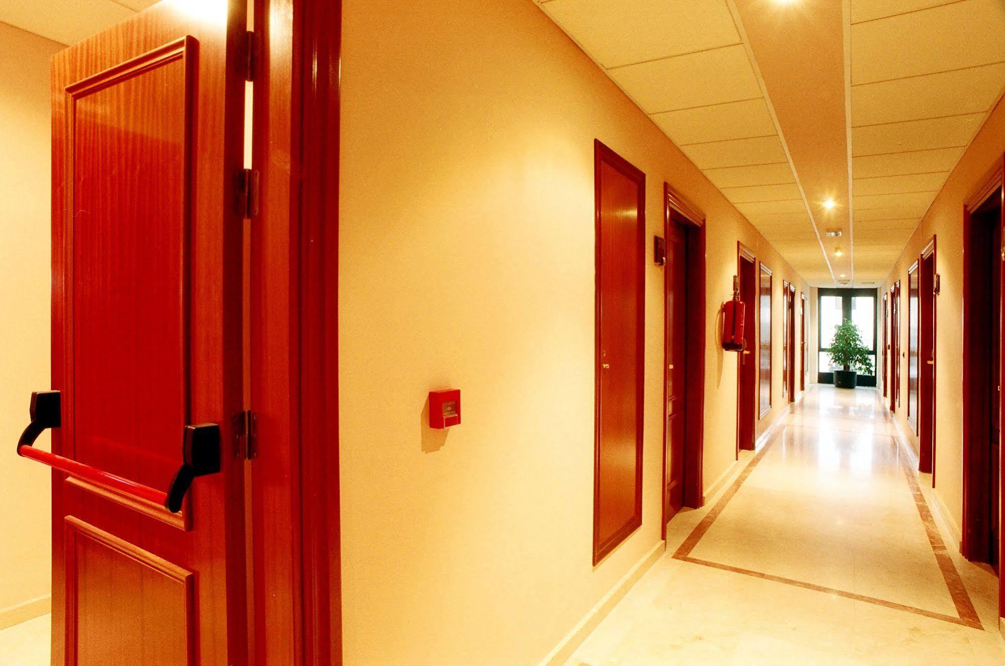 Luz Hotel ハーロー インテリア 写真